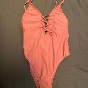 One piece swim suit